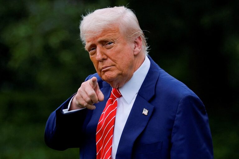 Trump Urges NATO Countries Stop Buying Russian Oil Before US Sanctions